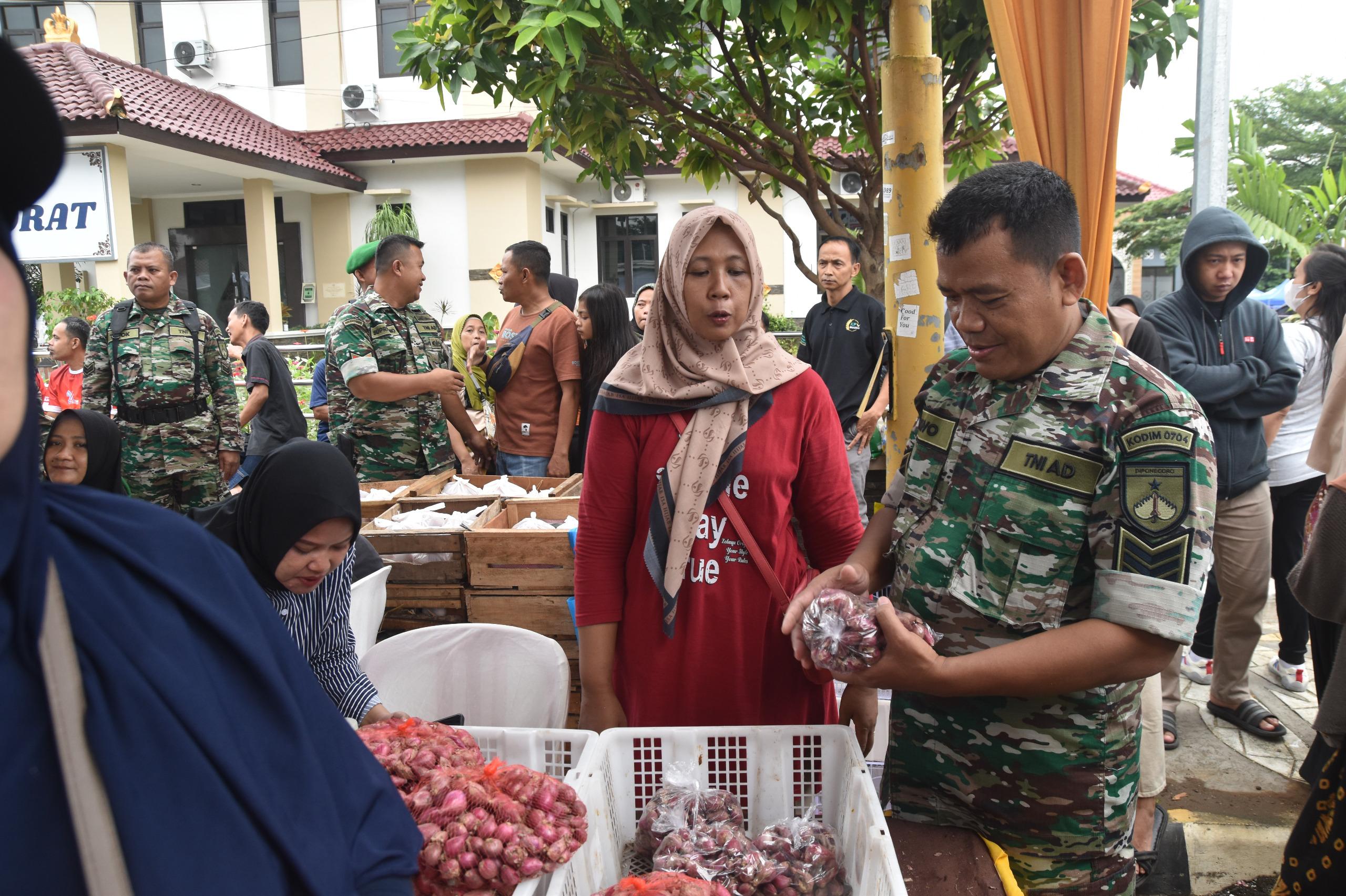 Kodim 0704 Banjarnegara Gelar Bakti Sosial dan Pengobatan Massal