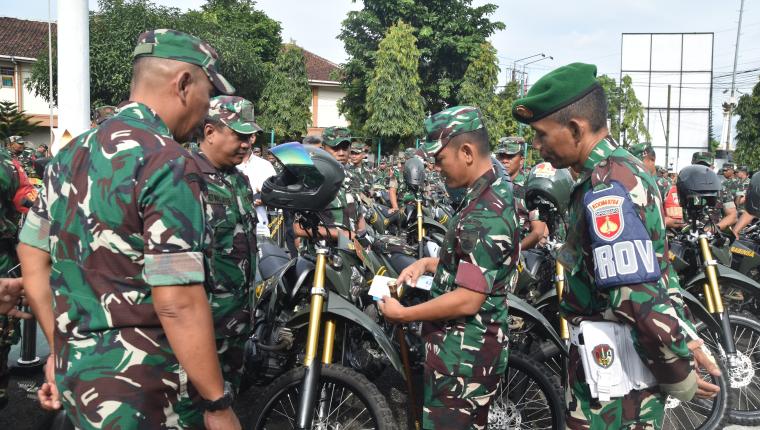 Dandim 0704 Banjarnegara Tinjau Kendaraan Personel dan Tekankan Disiplin Satuan