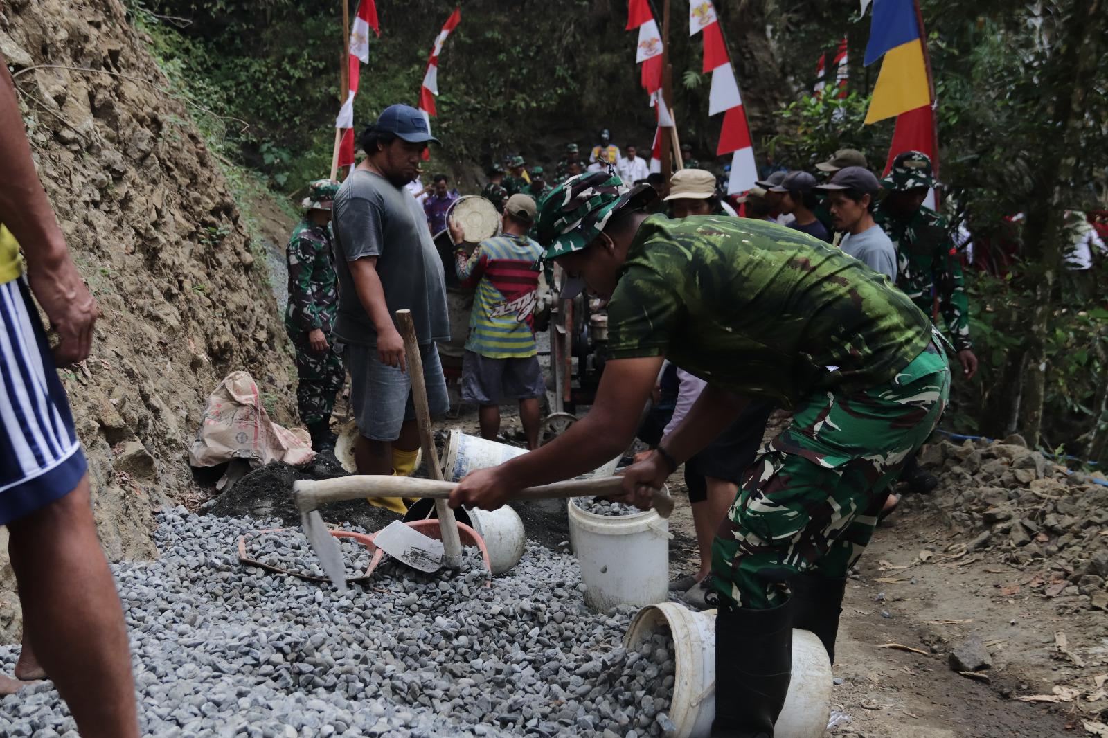 Jalan Harapan Mulai Terbentang TMMD Reguler ke-129 Wujudkan Akses Baru bagi Warga Gumelem Kulon