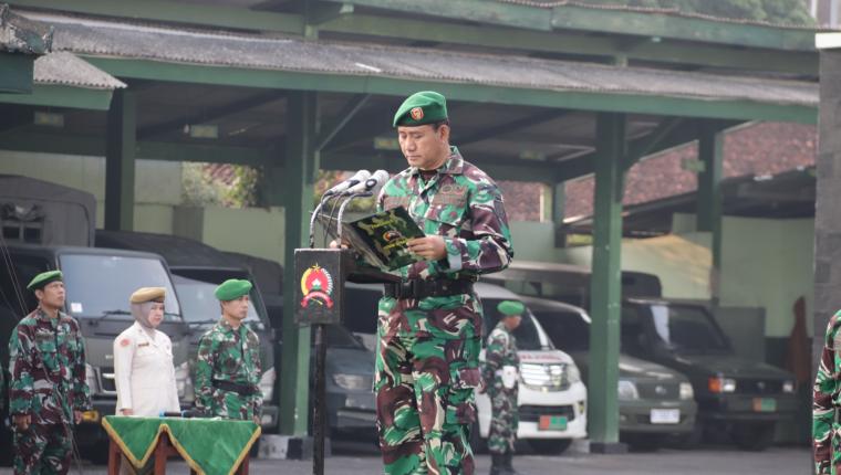Kasdim 0704 Banjarnegara Pimpin Upacara Bendera Tekankan Disiplin dan Profesionalisme Prajurit