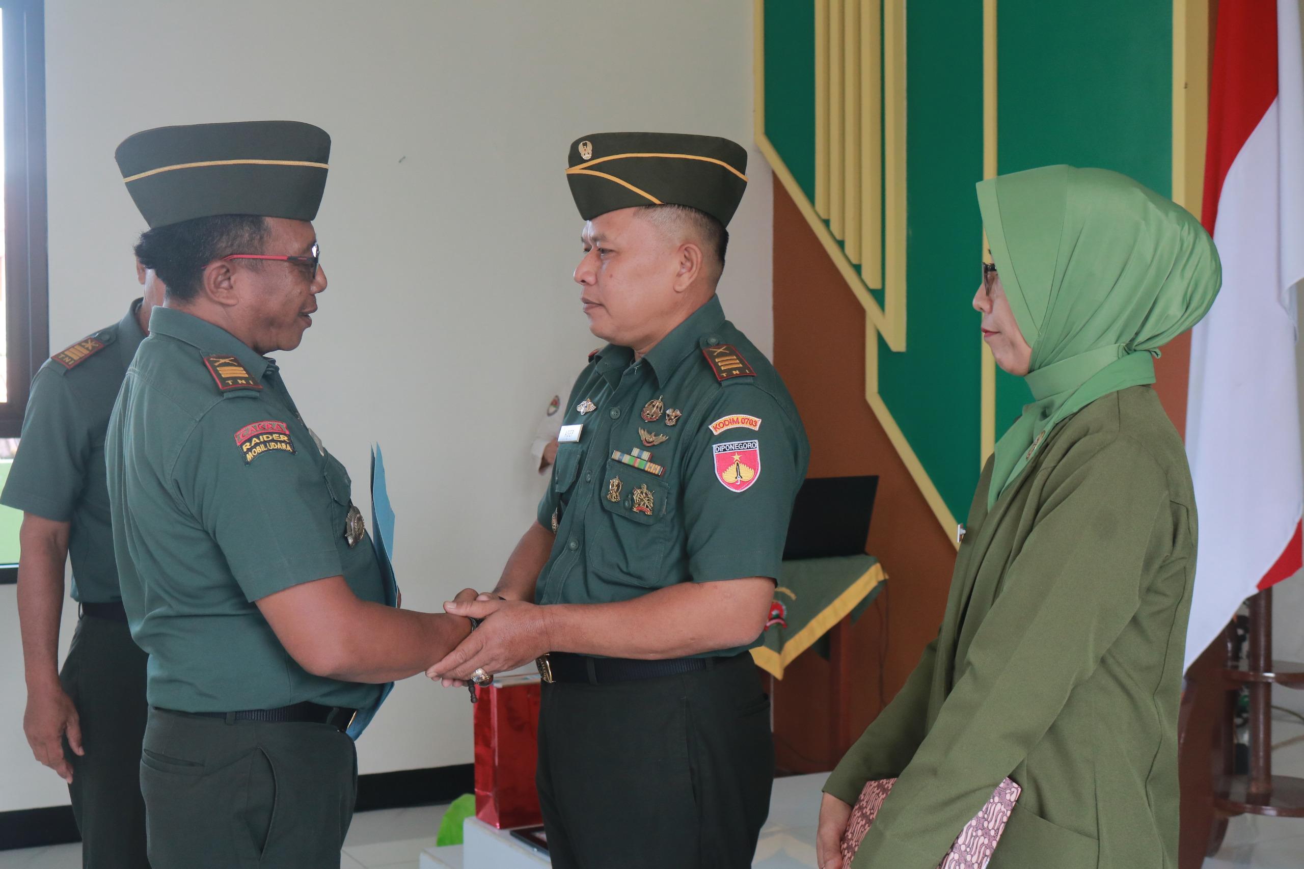 Lepas Tugas Jaga Dedikasi Kapten Inf Asep Zaenal Pindah Satuan ke Kodim 0703 Cilacap