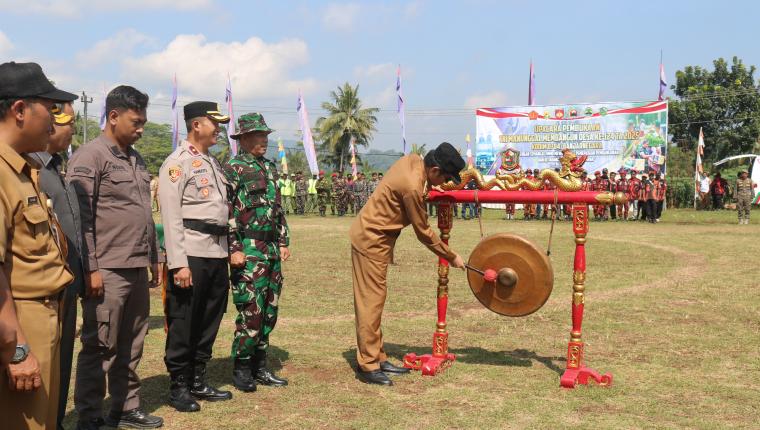 TMMD Sengkuyung Tahap II 2025 Resmi Dibuka Sinergi Bangun Desa Satukan Kekuatan