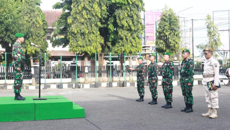 Kasdim 0704 Banjarnegara Pimpin Upacara 17-an