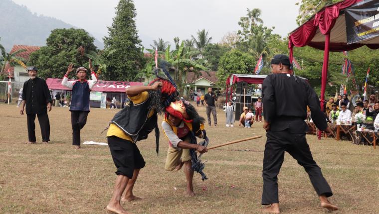 Budaya Lokal Sambut TMMD Reguler ke-129
