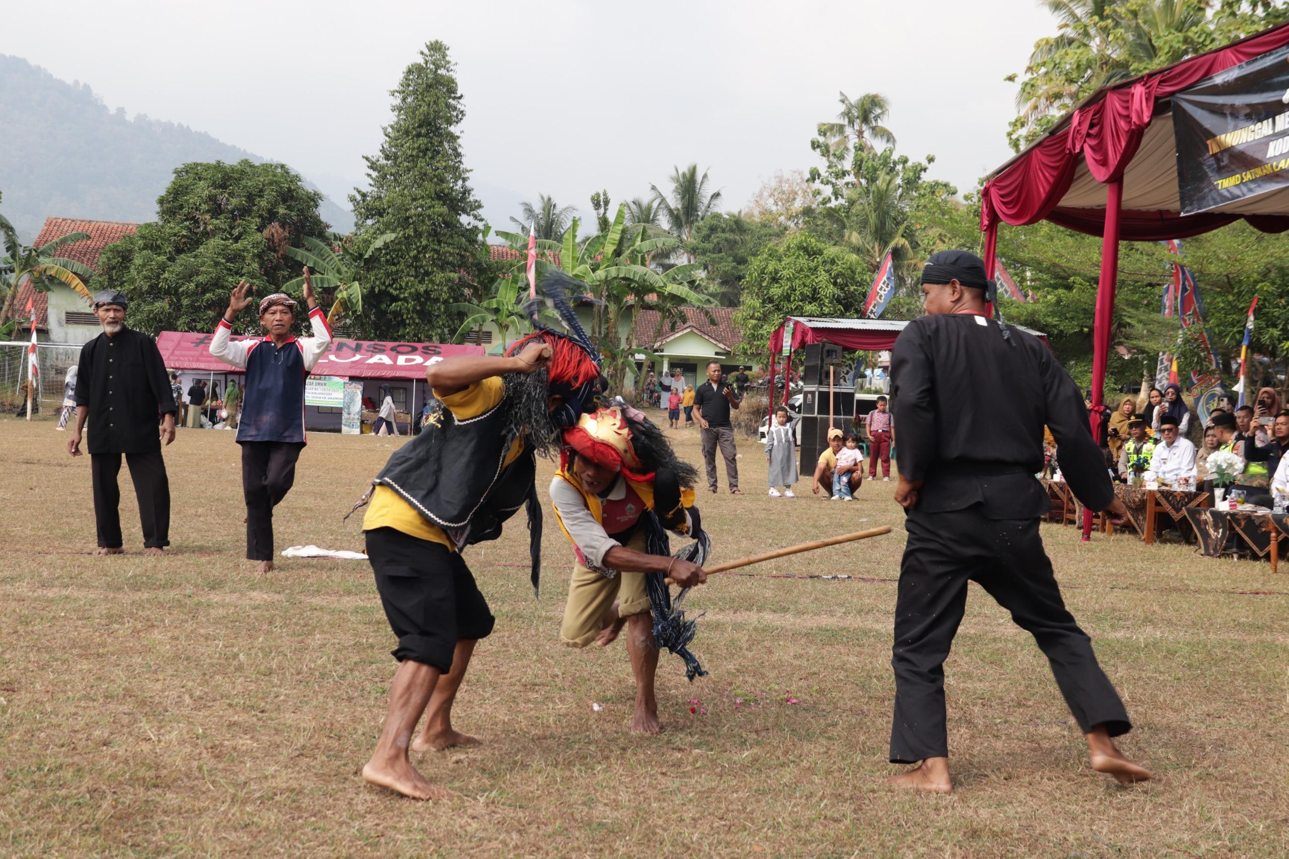 Budaya Lokal Sambut TMMD Reguler ke-129