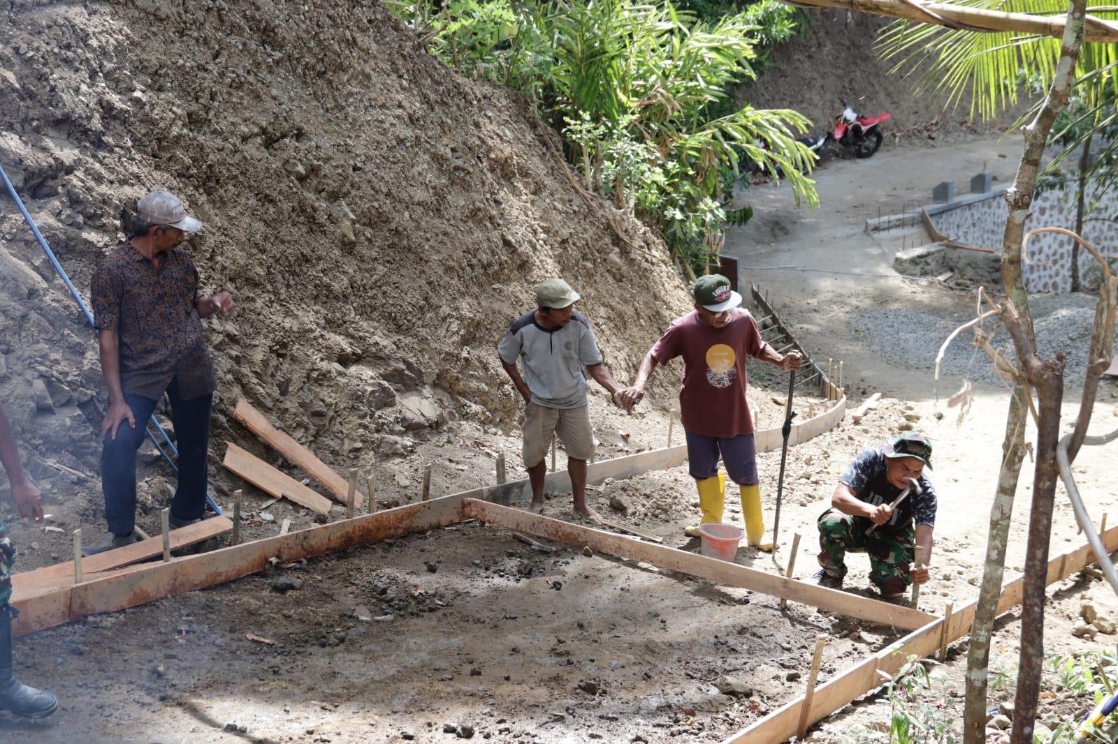 Papan Demi Papan Bangun Jalan TMMD Reg 129