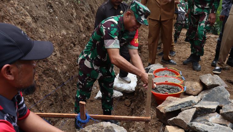 TNI-Pemda Satukan Langkah Bangun Desa Pagentan